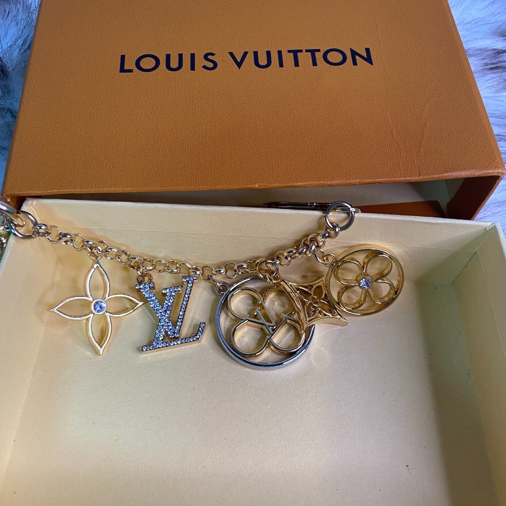 Louis Vuitton | Blossom dream chain bag charm